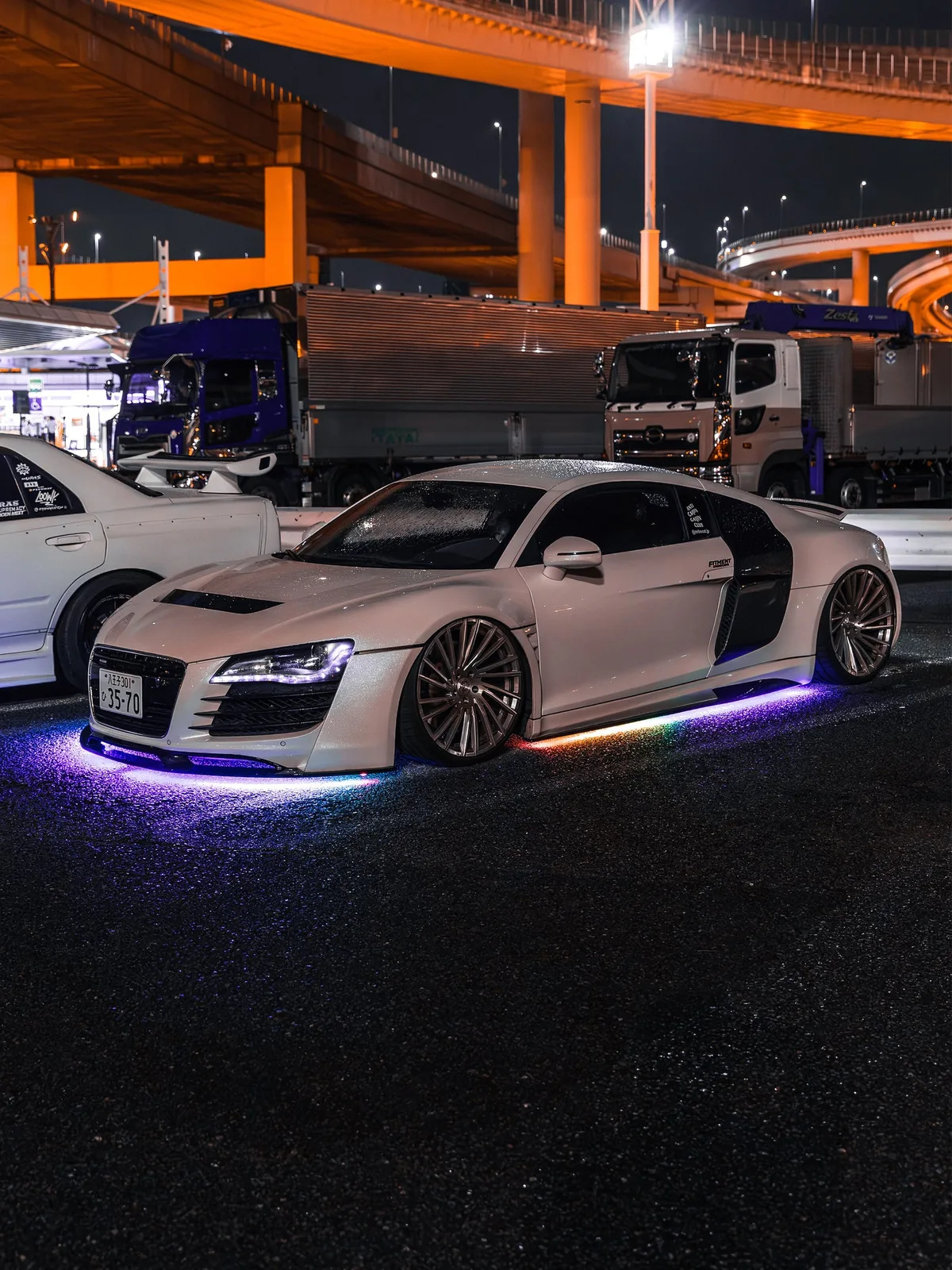 AUDI R8